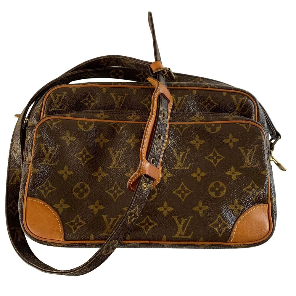 Louis Vuitton monogram Nile crossbody bag authentic with COA